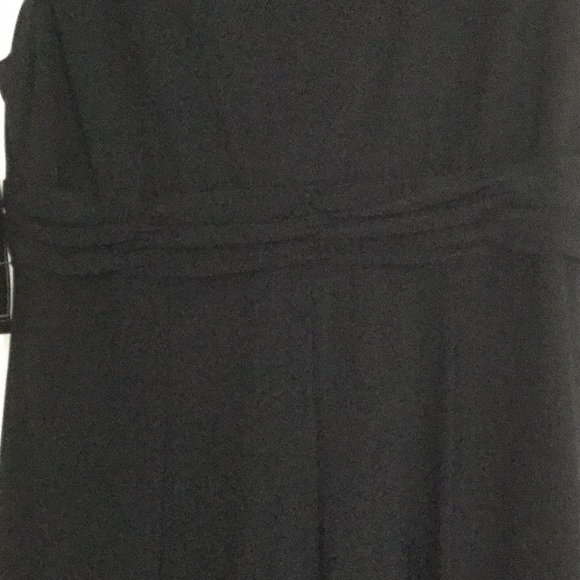 Dress - Picture 7 of 9